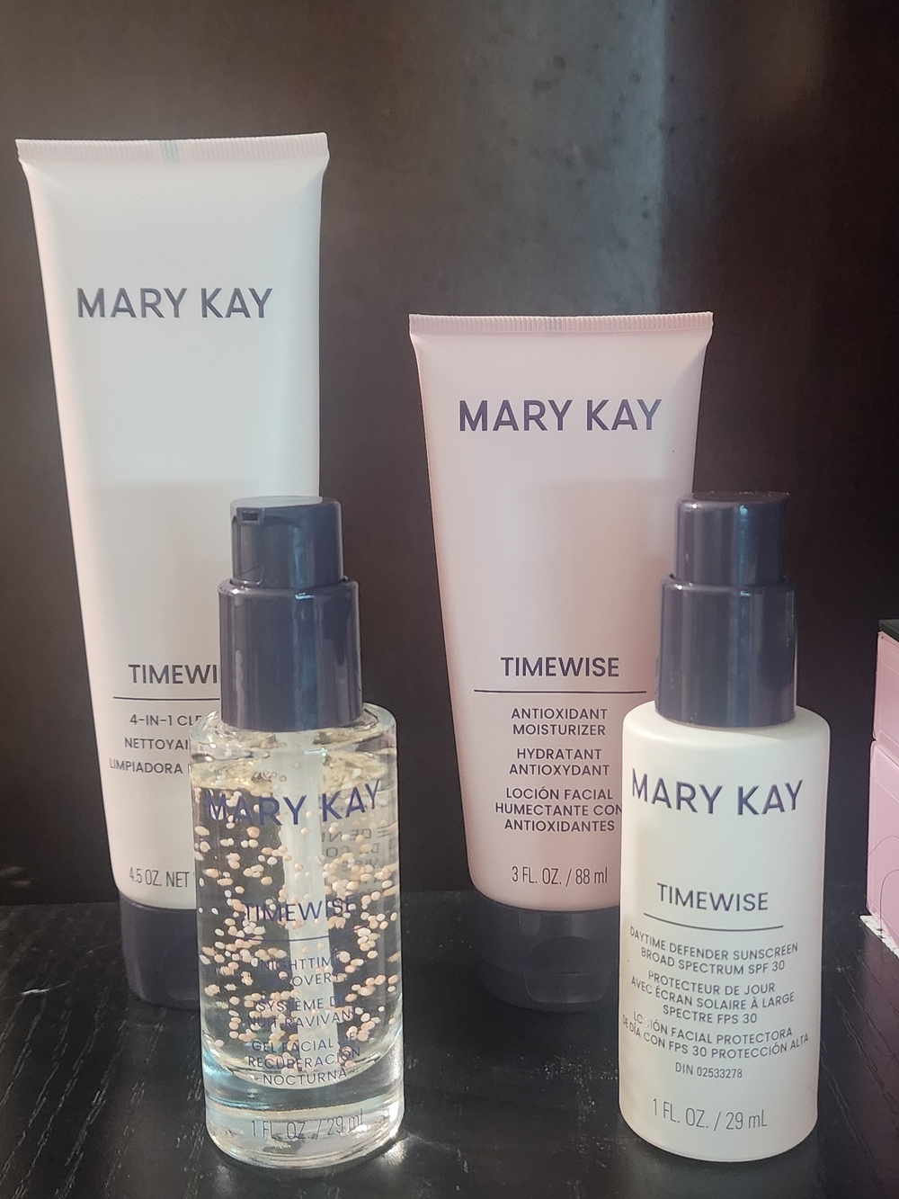Mary Kay TimeWise Pink Antioxidant Moisturizer & Skincare Set